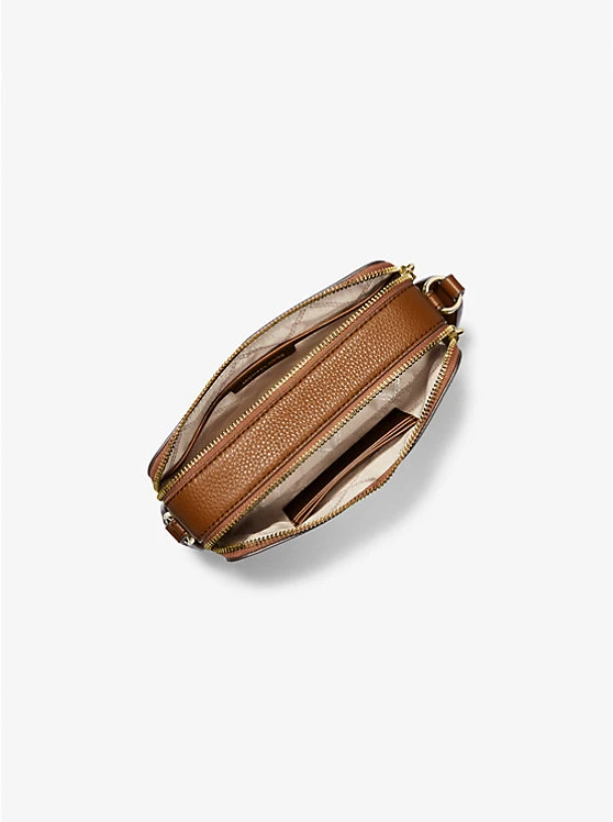 Jet Set Small Pebbled Leather Double Zip Camera Bag 4 Jet Set Small Pebbled Leather Double Zip Camera Bag - Image 2